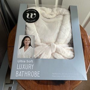 NWT and in box Bath robe one size fits most